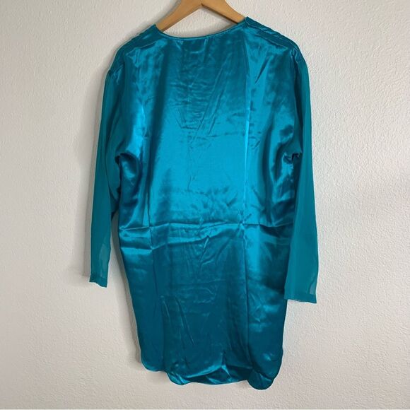 Vintage Deadstock Victorias Secret Blue Silky Pearl Button Nightgown Size Small - Picture 5 of 5